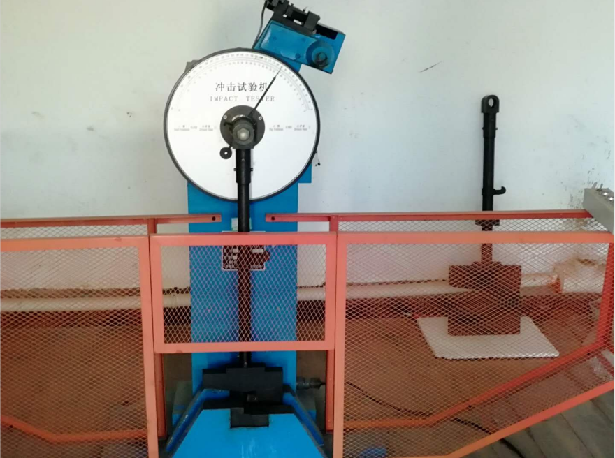 微機(jī)控制電液伺服萬(wàn)能試驗(yàn)機(jī)、金相顯微鏡