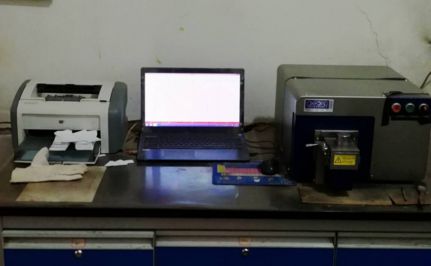 沖擊試驗(yàn)機(jī)、沖擊樣缺口投影儀